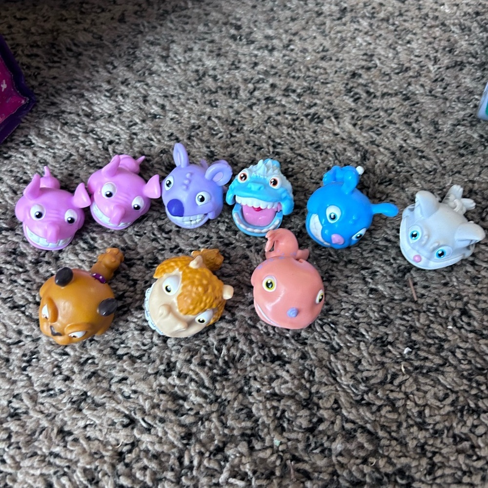 2018 FURREAL Little Big Bites Lot 9 Plastic Surprise Toy Figure